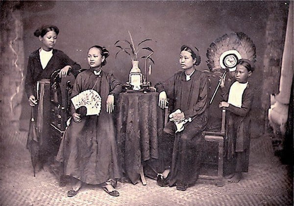Vẻ đẹp dịu dàng của phụ nữ Việt Nam đầu thế kỷ 20 - Ảnh 4.