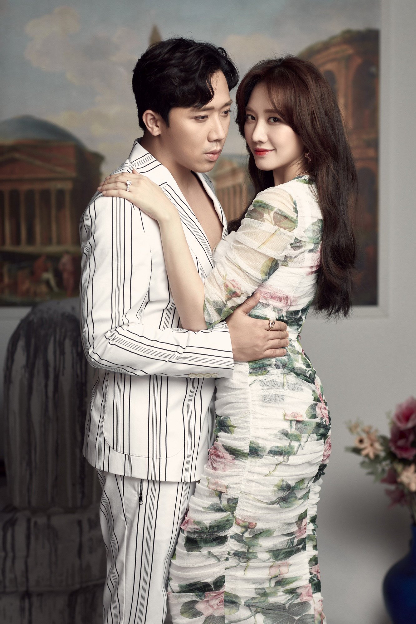 Trấn Thành tung ảnh tình tứ bên Hari Won sau 4 năm kết hôn khiến fan &quot;lịm tim&quot; - Ảnh 10.
