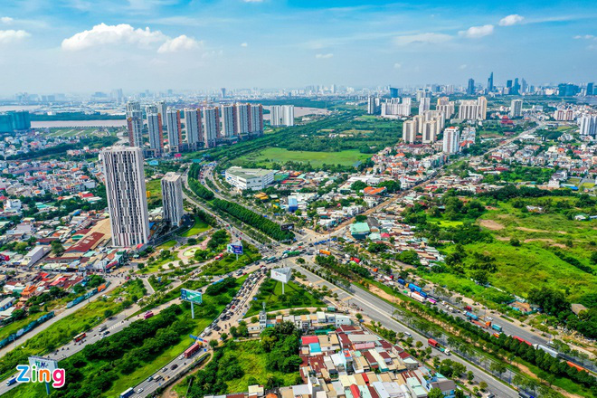 Giá neo cao, đất nền khu Đông giao dịch ảm đạm - Ảnh 1. Giá neo cao, đất nền khu Đông giao dịch ảm đạm - Ảnh 1.