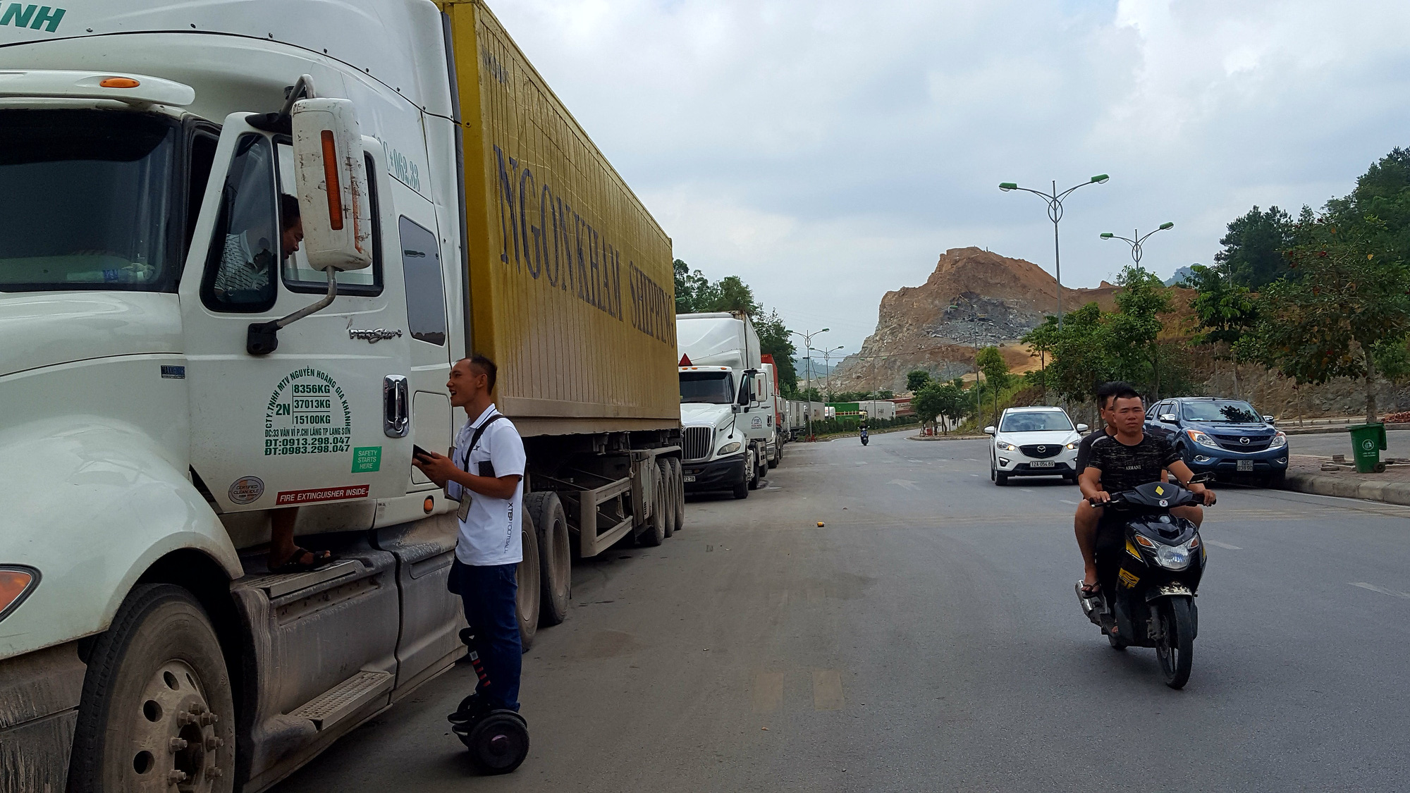 Khôi phục thông quan XNK hàng hóa 3 cặp cửa khẩu phụ của Lạng Sơn - Ảnh 1. Khôi phục thông quan XNK hàng hóa 3 cặp cửa khẩu phụ của Lạng Sơn - Ảnh 1.