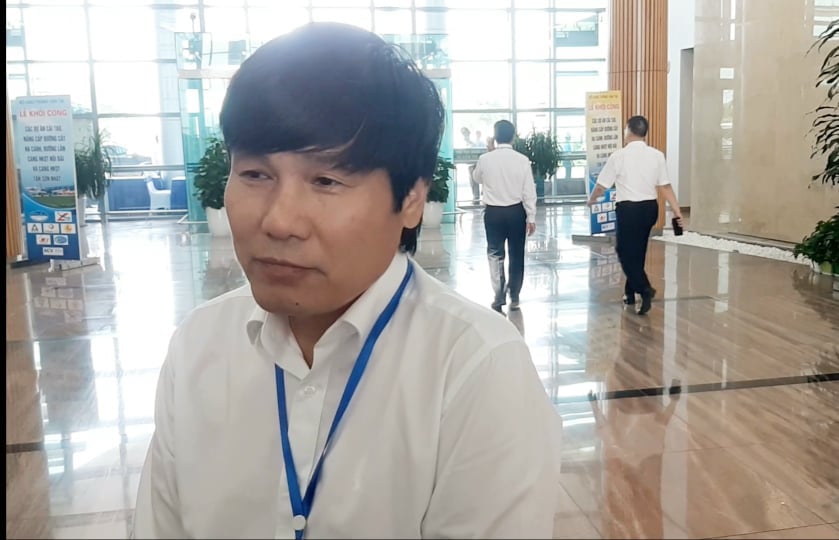 Chuyến bay bị thay đổi khi đóng cửa đường băng sửa chữa - Ảnh 1.