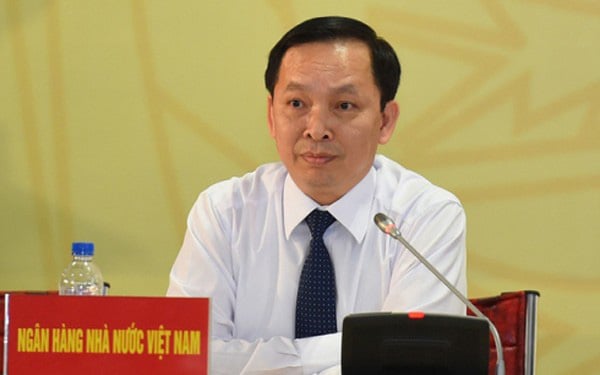 Phó Thống đốc NHNN lý giải vì sao không hạ chuẩn cho vay - Ảnh 1. Phó Thống đốc NHNN lý giải vì sao không hạ chuẩn cho vay - Ảnh 1.