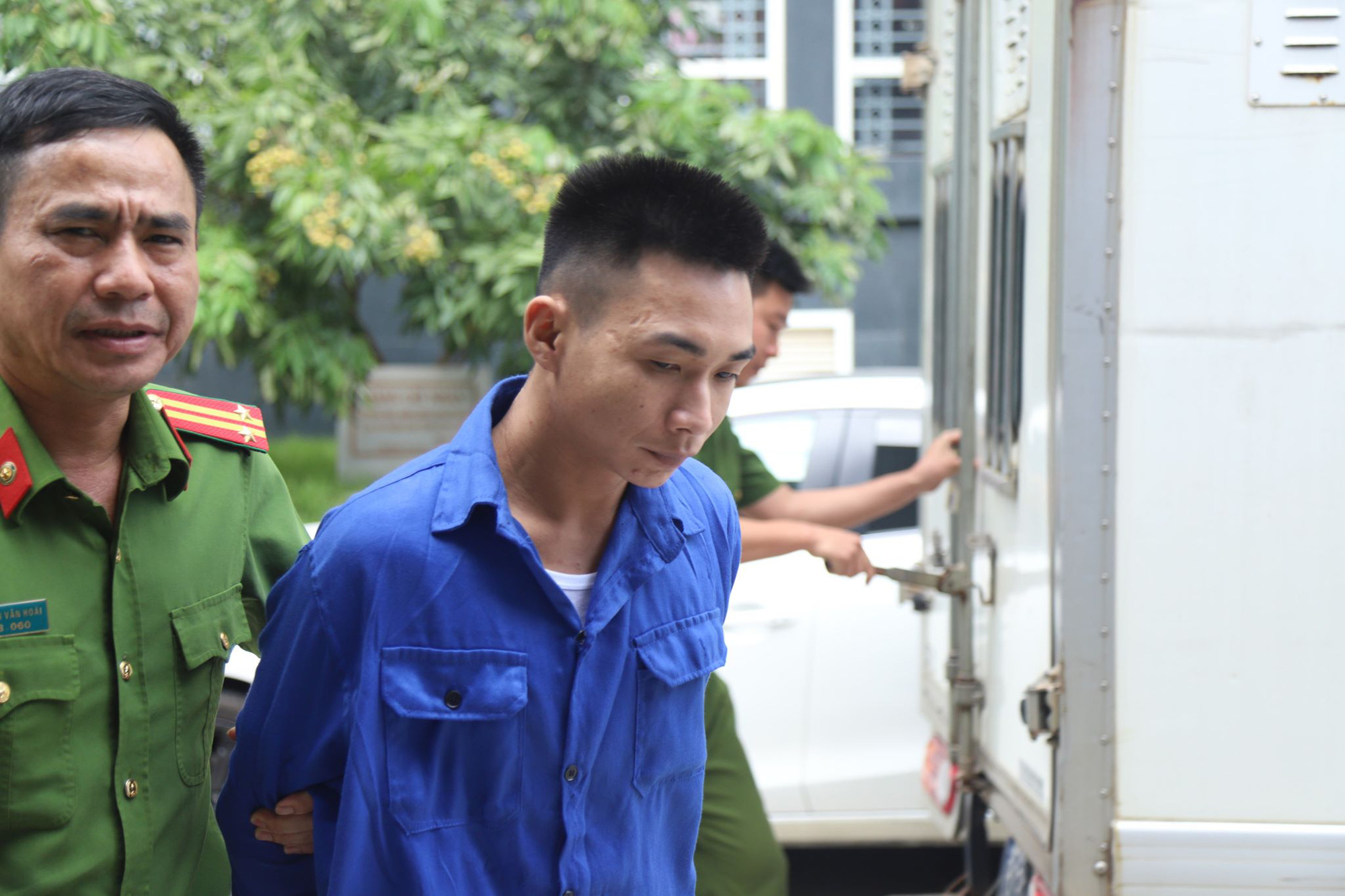 Xét xử sơ thẩm vụ nam sinh Grab bị sát hại ở Hà Nội - Ảnh 2.