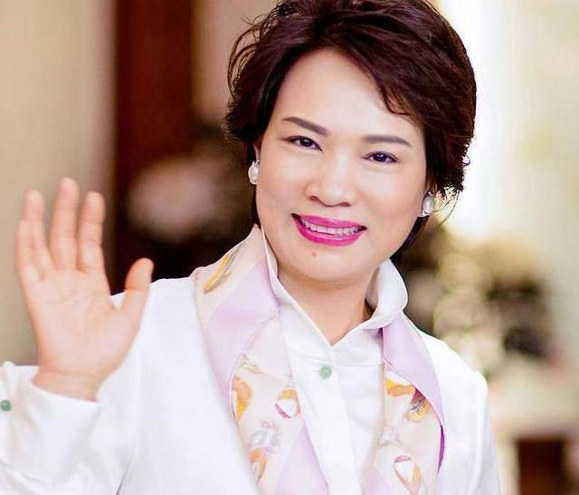 Từng sở hữu gia tài bạc tỷ, 5 tỷ phú Trung Quốc này "khuynh gia bại sản" sau 1 đêm - Ảnh 4. Từng sở hữu gia tài bạc tỷ, 5 tỷ phú Trung Quốc này "khuynh gia bại sản" sau 1 đêm - Ảnh 4.