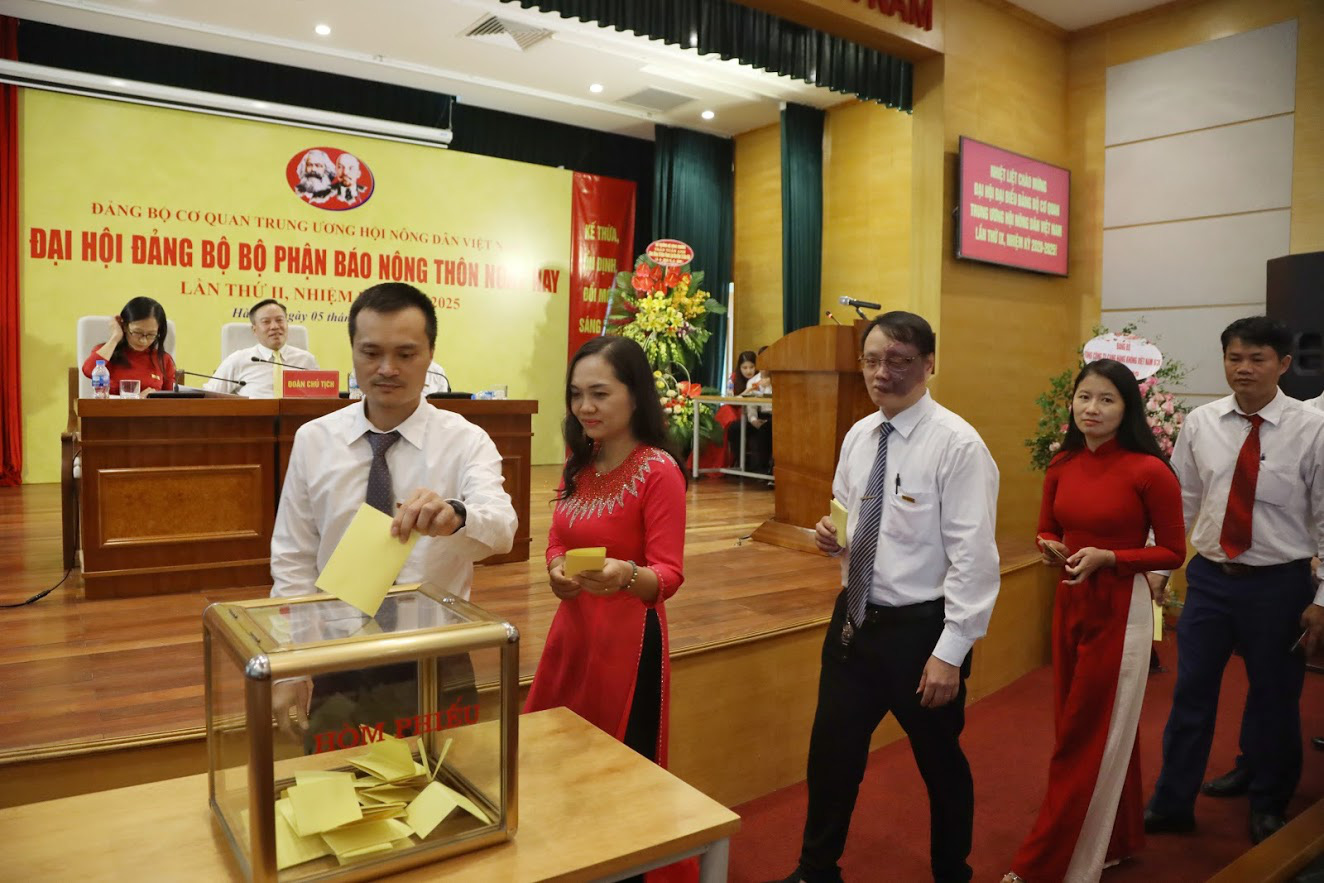 Đại hội Đảng bộ bộ phận báo Nông thôn Ngày nay: Giữ vững bản sắc, sát cánh cùng nông dân Việt - Ảnh 3.