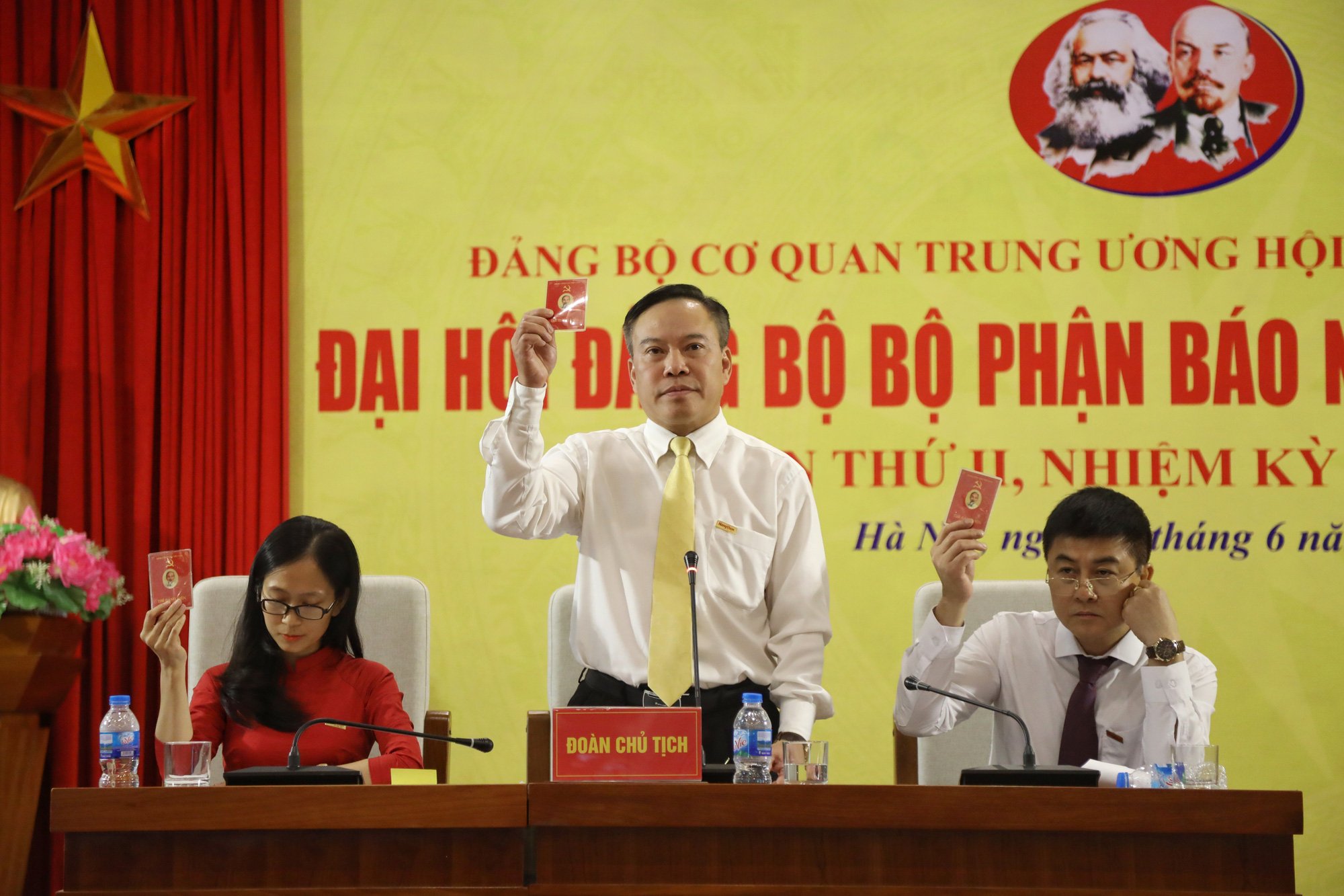 Đại hội Đảng bộ bộ phận báo Nông thôn Ngày nay: Giữ vững bản sắc, sát cánh cùng nông dân Việt - Ảnh 1.