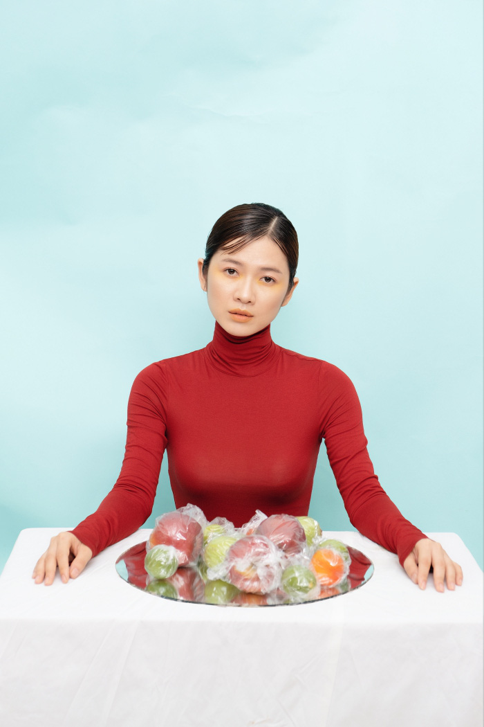    Tung bộ ảnh kêu gọi bảo vệ môi trường, nhưng Oanh Kiều lại gây ám ảnh vì điều này - Ảnh 4.