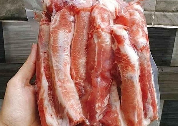 Thịt, sườn heo giá rẻ hơn rau - Ảnh 1. Thịt, sườn heo giá rẻ hơn rau - Ảnh 1.