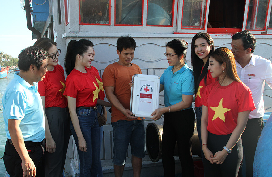 Lan tỏa thương hiệu Agribank tại Giải Vô địch Quốc gia Marathon và cự ly dài tổ chức tại Lý Sơn - Ảnh 3. Lan tỏa thương hiệu Agribank tại Giải Vô địch Quốc gia Marathon và cự ly dài tổ chức tại Lý Sơn - Ảnh 3.