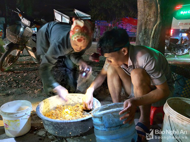 Nắng nóng đỉnh điểm, cua đồng Nghệ An tăng giá kỷ lục - Ảnh 3. Nắng nóng đỉnh điểm, cua đồng Nghệ An tăng giá kỷ lục - Ảnh 3.