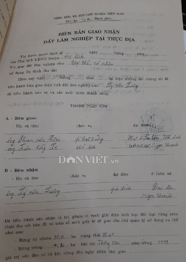 Vụ giao đất cho Chủ tịch xã, rừng phòng hộ bị &quot;hạ sát&quot; ở Vĩnh Phúc: Có việc lập hồ sơ khống? - Ảnh 2.