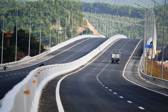 Bí thư Quảng Ninh phát động chiến dịch 30 ngày đêm GPMB cao tốc Vân Đồn – Móng Cái - Ảnh 1. Bí thư Quảng Ninh phát động chiến dịch 30 ngày đêm GPMB cao tốc Vân Đồn – Móng Cái - Ảnh 1.