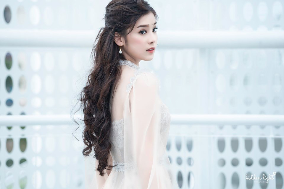 Hot girl Mai Thỏ, Angela Phương Trinh... gây &quot;choáng&quot; vì giá gạ tình cao không tưởng - Ảnh 8.