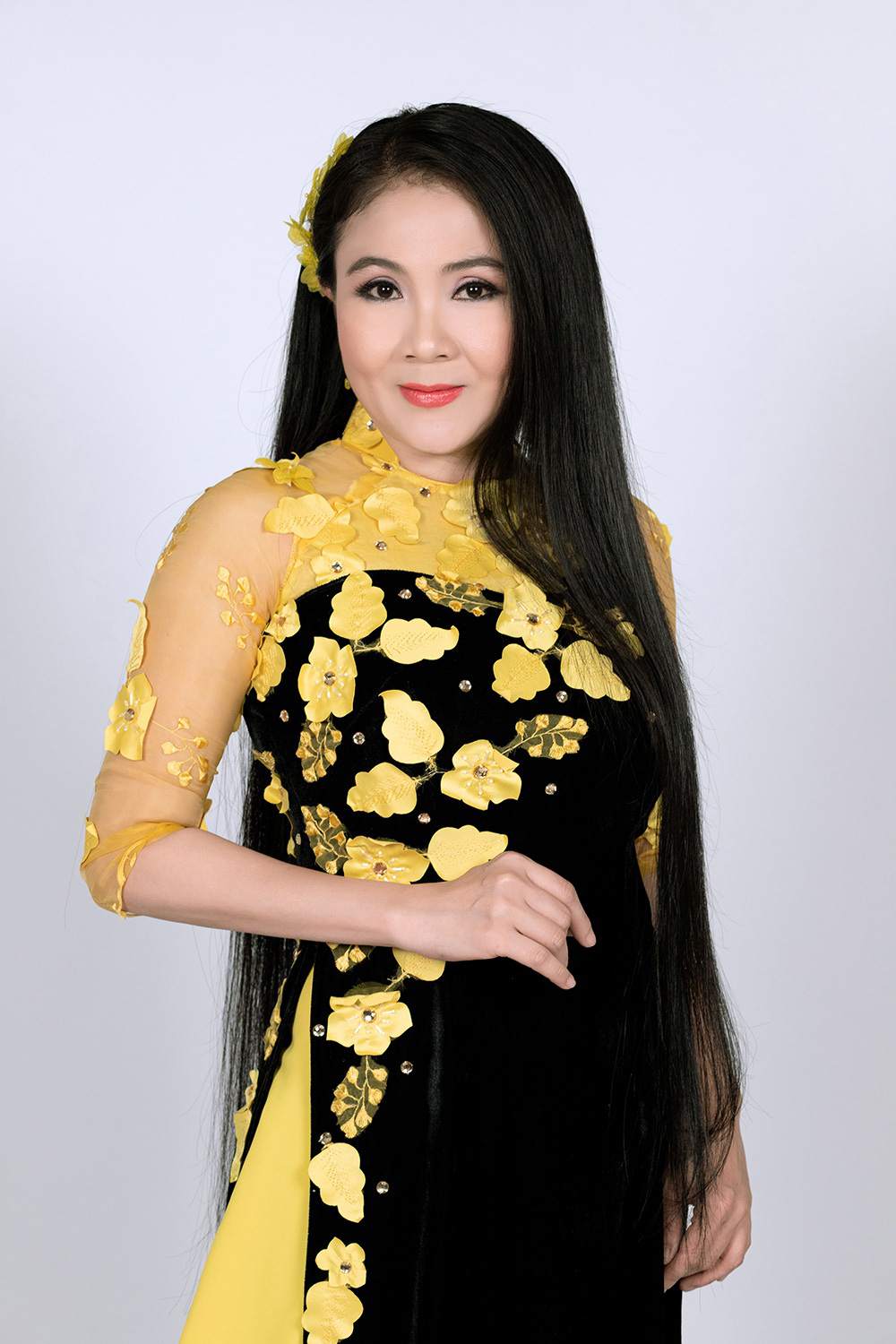 NSND Thanh Ngân chia sẻ lý do kín tiếng về cuộc sống riêng - Ảnh 1.