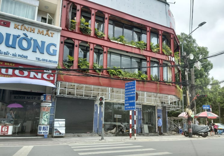 Một cửa hàng của Cty CNP HP bị bà Đặng Thị Hồng Hải đẩy lao động ra đường