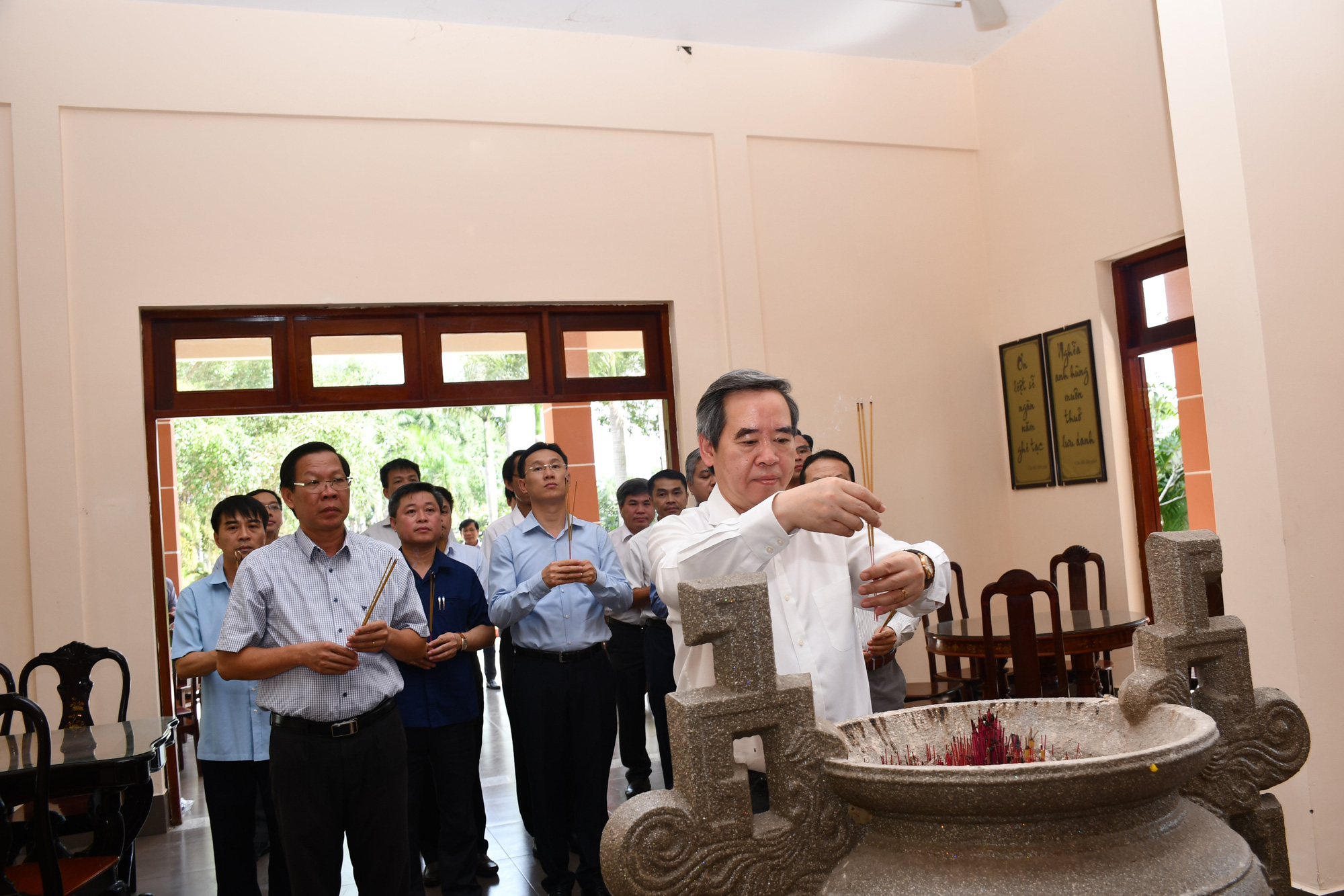 Trưởng Ban Kinh tế T.Ư Nguyễn Văn Bình làm việc tại tỉnh Bến Tre - Ảnh 2. Trưởng Ban Kinh tế T.Ư Nguyễn Văn Bình làm việc tại tỉnh Bến Tre - Ảnh 2.