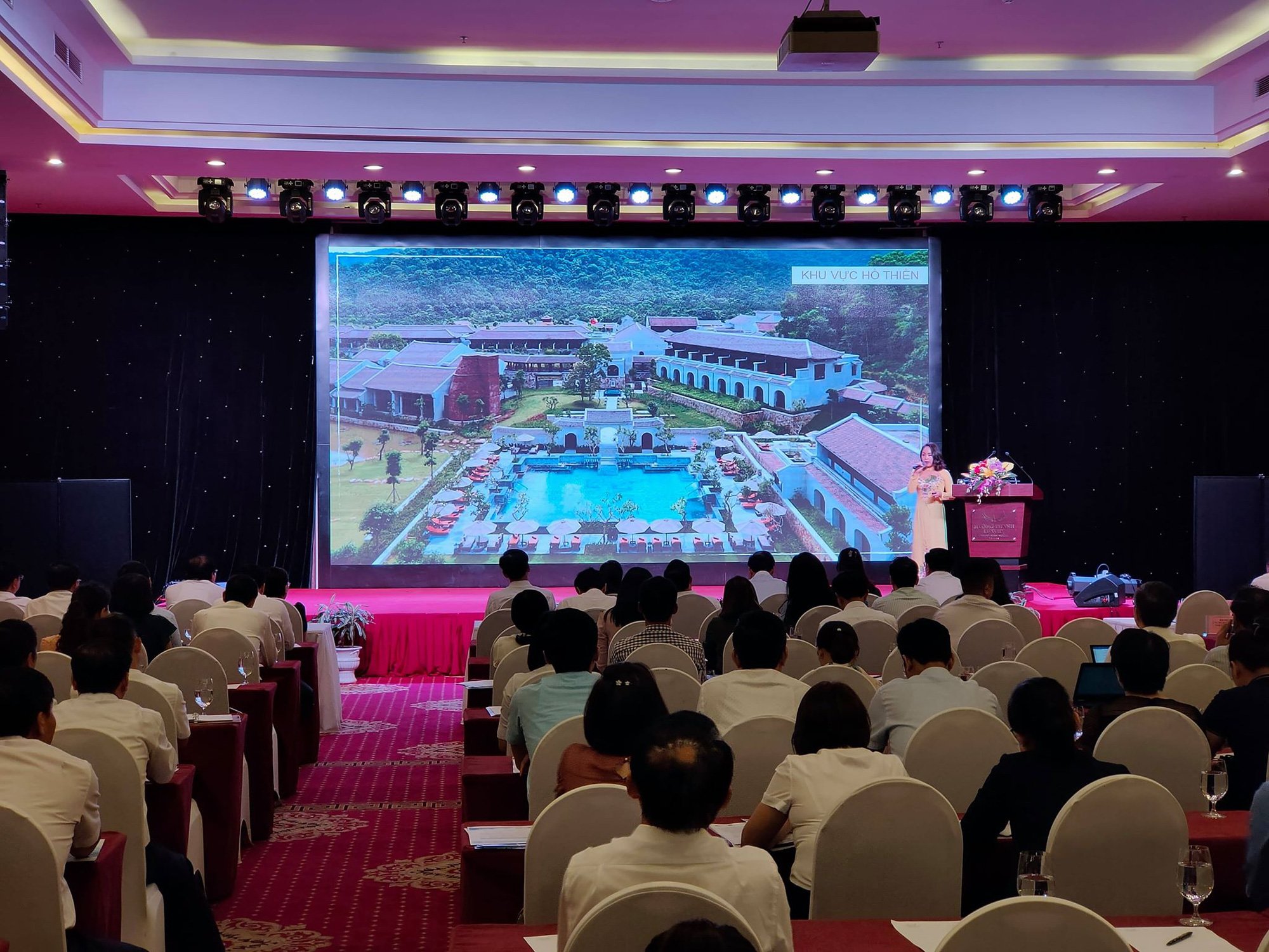 Kích cầu du lịch Quảng Ninh – Đà Nẵng: Hàng loạt Tour ưu đãi cho thợ mỏ - Ảnh 4. Kích cầu du lịch Quảng Ninh – Đà Nẵng: Hàng loạt Tour ưu đãi cho thợ mỏ - Ảnh 4.
