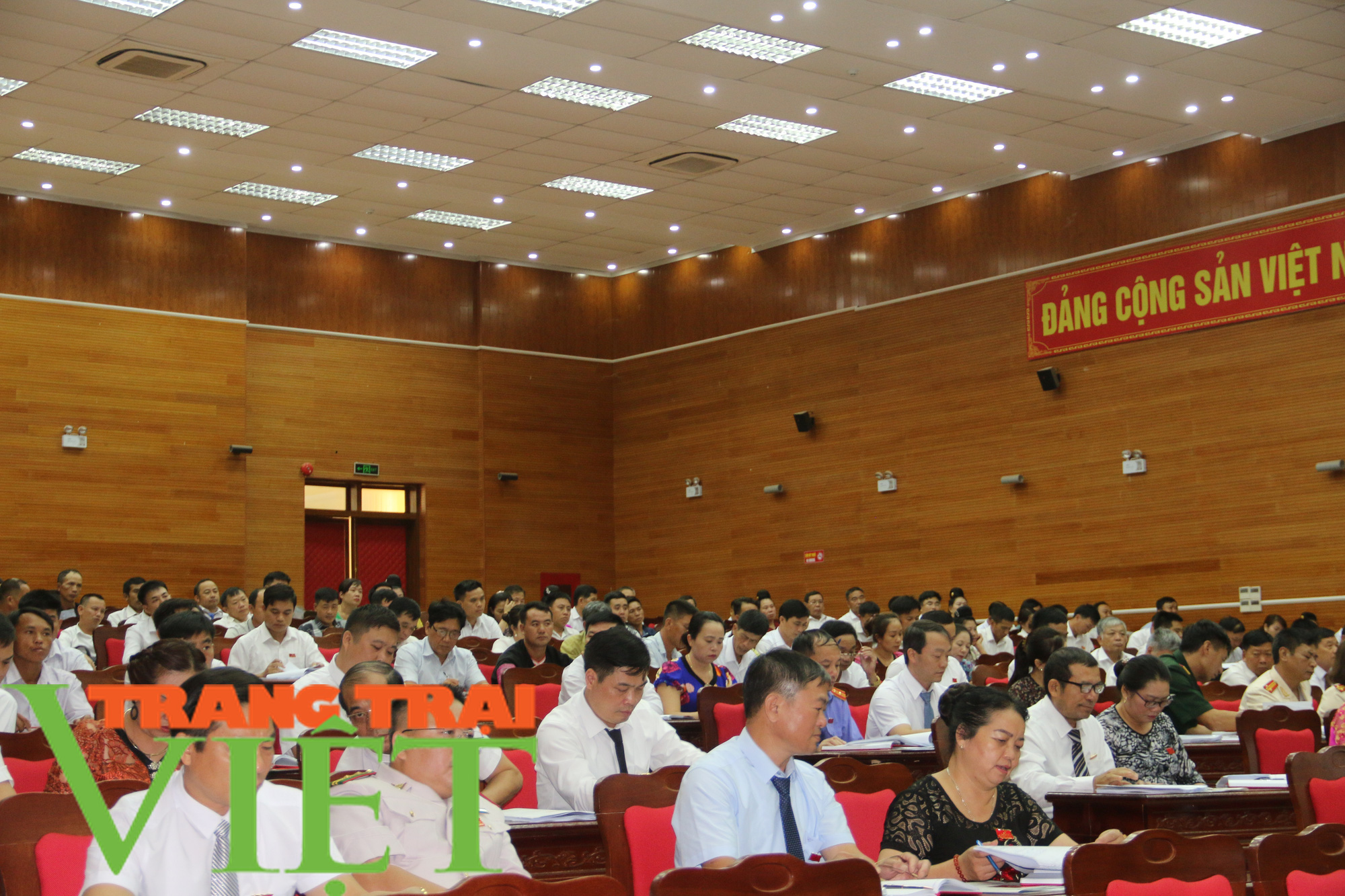 Đảng bộ huyện Yên Châu: Nhiều chỉ tiêu đạt và vượt kế hoạch - Ảnh 7. Đảng bộ huyện Yên Châu: Nhiều chỉ tiêu đạt và vượt kế hoạch - Ảnh 7.
