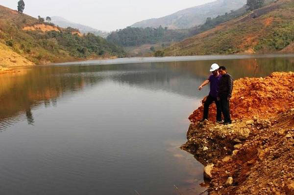 Miễn thu tiền cấp quyền khai thác tài nguyên nước: Giá nước có giảm? - Ảnh 1. Miễn thu tiền cấp quyền khai thác tài nguyên nước: Giá nước có giảm? - Ảnh 1.