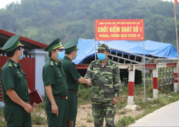 Lạng Sơn: Lập chốt ngăn chặn người xuất nhập cảnh trái phép - Ảnh 3. Lạng Sơn: Lập chốt ngăn chặn người xuất nhập cảnh trái phép - Ảnh 3.