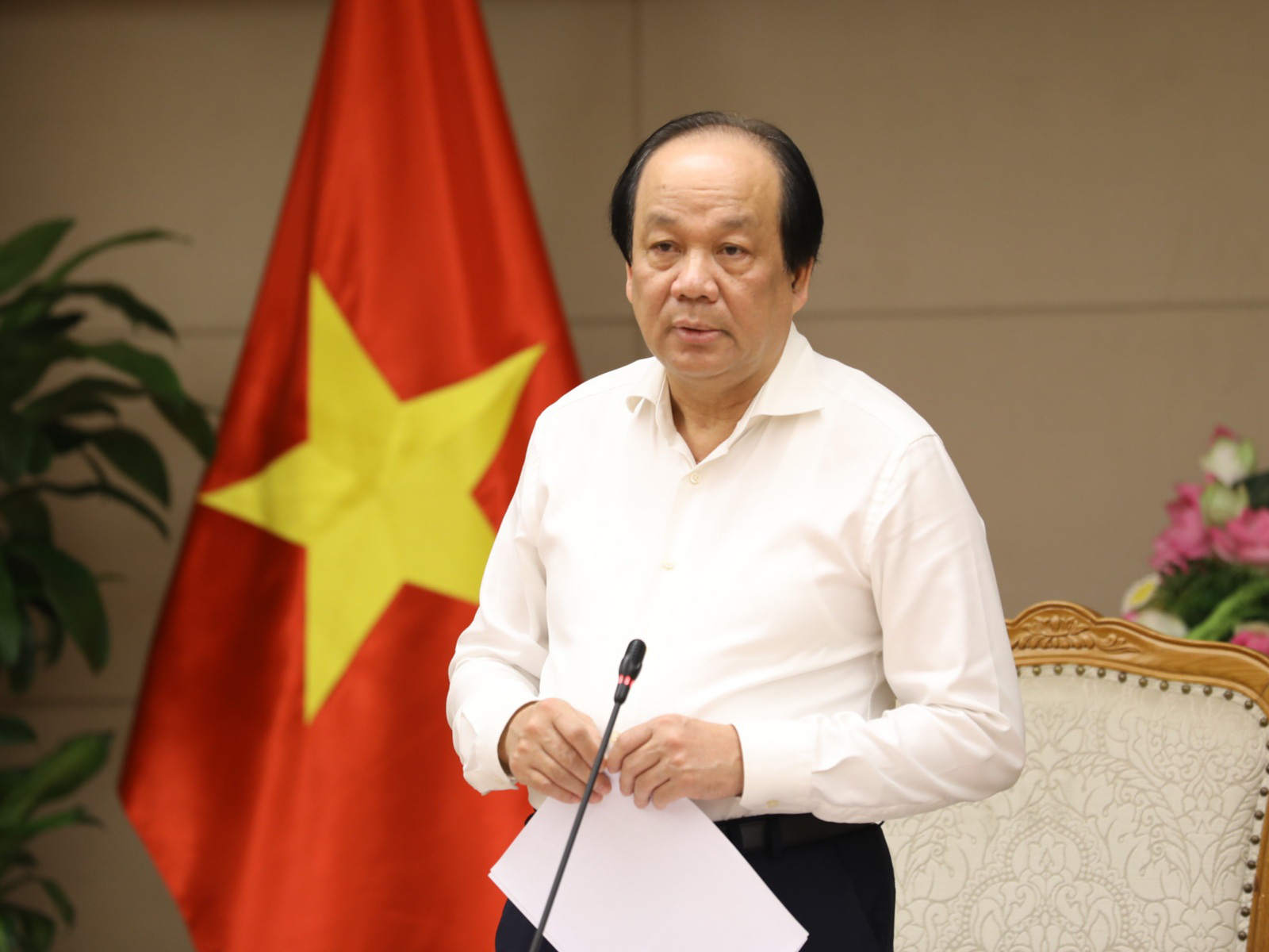 Hà Nội, TPHCM có tái cách ly xã hội sau khi xác định ca Covid-19 mới? - Ảnh 1. Hà Nội, TPHCM có tái cách ly xã hội sau khi xác định ca Covid-19 mới? - Ảnh 1.