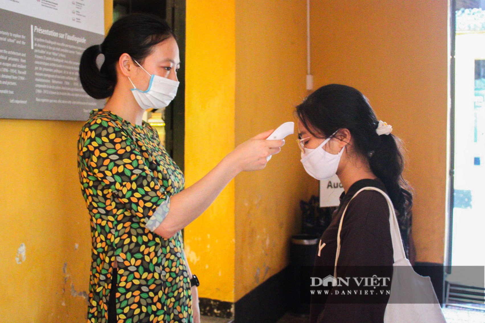 Hà Nội: Tái kích hoạt phương án phòng dịch Covid-19 tại các khu di tích thăm quan. - Ảnh 9.