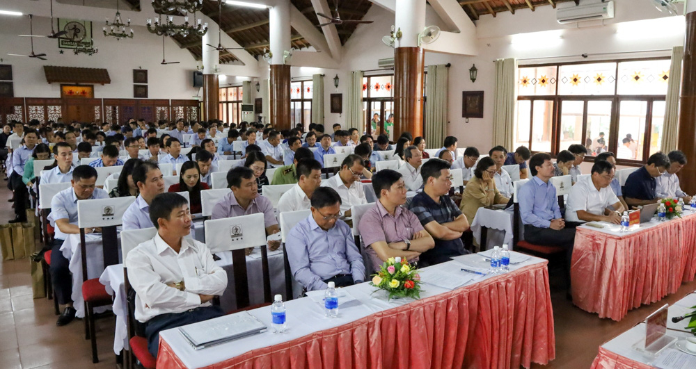 Bộ NNPTNT tổ chức Hội nghị triển khai Chỉ thị về an toàn thực phẩm: Sẽ tăng cường quản lý Nhà nước về ATTP - Ảnh 3.