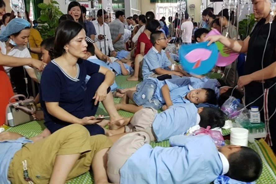 Nỗi lo ngộ độc thực phẩm mùa hè - Ảnh 1.