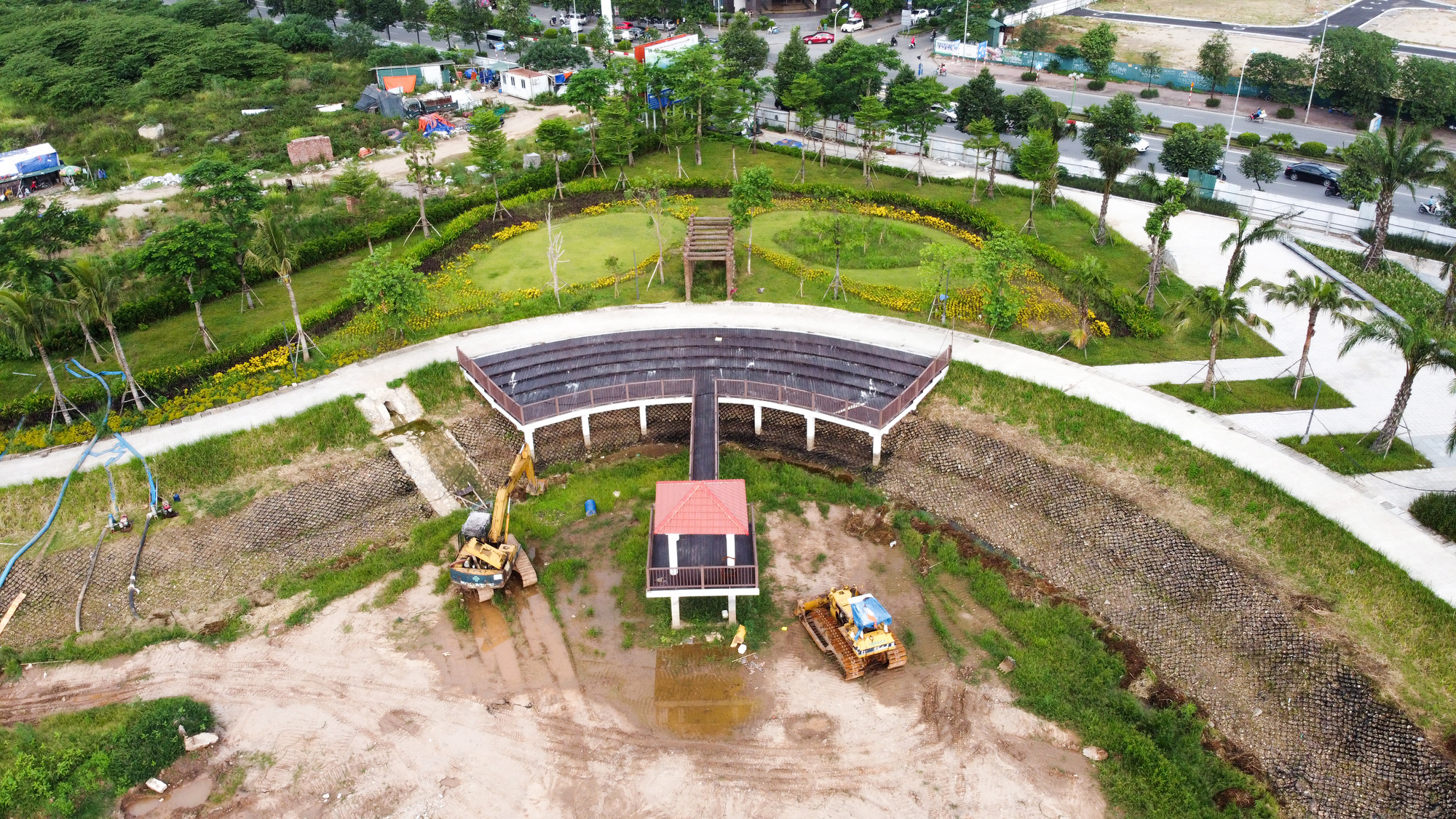 Công viên điều hòa Phùng Khoang nằm im sau 4 năm động thổ - Ảnh 4.