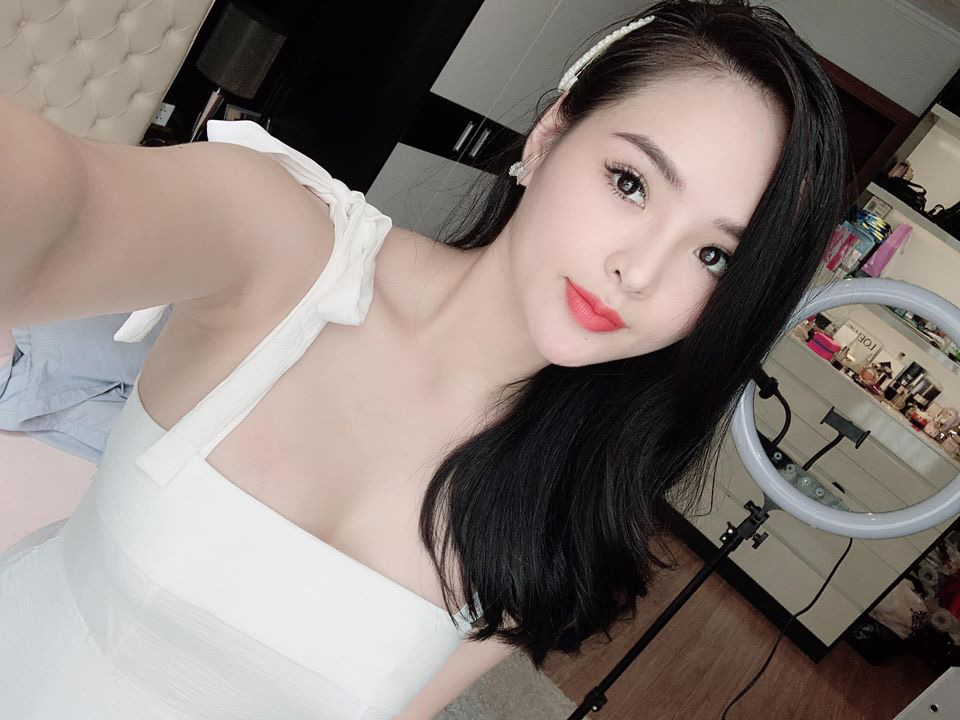 Hot showbiz: Hoa khôi gây &quot;sốt&quot; kiện chồng đại gia hơn 10 tuổi hậu ly hôn là ai? - Ảnh 5.