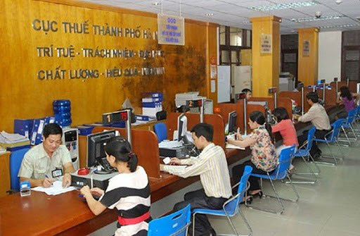 Thu thuế giảm mạnh từ tháng 4 - Ảnh 1. Thu thuế giảm mạnh từ tháng 4 - Ảnh 1.