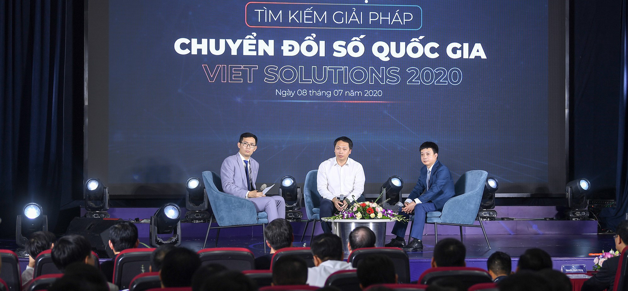 Nỗi lòng startup y tế: Tại sao một startup công nghệ đầu tư hàng trăm tỷ đồng không bằng bỏ ra vài chục tỷ thầu một mảnh đất gửi xe máy? - Ảnh 1. Nỗi lòng startup y tế: Tại sao một startup công nghệ đầu tư hàng trăm tỷ đồng không bằng bỏ ra vài chục tỷ thầu một mảnh đất gửi xe máy? - Ảnh 1.