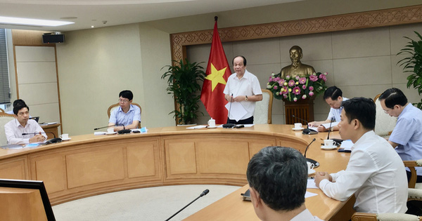 Tổ công tác của Thủ tướng: Nếu còn kẹp giấy tờ con để tạo “xin-cho” thì phải bỏ hết - Ảnh 1. Tổ công tác của Thủ tướng: Nếu còn kẹp giấy tờ con để tạo “xin-cho” thì phải bỏ hết - Ảnh 1.