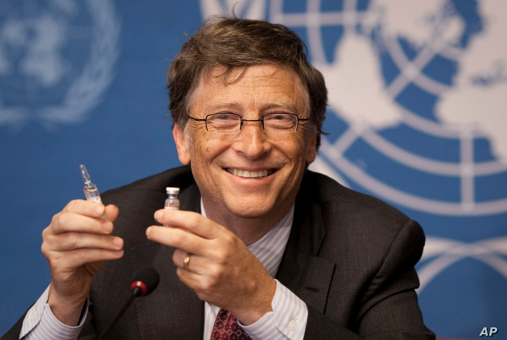 Bill Gates chi trăm triệu USD để đưa vaccine Covid-19 đến các nước nghèo sớm nhất - Ảnh 1. Bill Gates chi trăm triệu USD để đưa vaccine Covid-19 đến các nước nghèo sớm nhất - Ảnh 1.