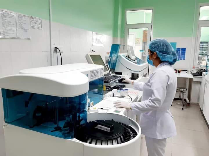 Quảng Nam có 4 cơ sở được phép xét nghiệm Covid-19 - Ảnh 1.