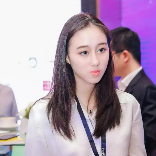 Soi gia thế bạc tỷ của “bộ ba thiên kim” siêu giàu hot nhất Trung Quốc - Ảnh 1. Soi gia thế bạc tỷ của “bộ ba thiên kim” siêu giàu hot nhất Trung Quốc - Ảnh 1.