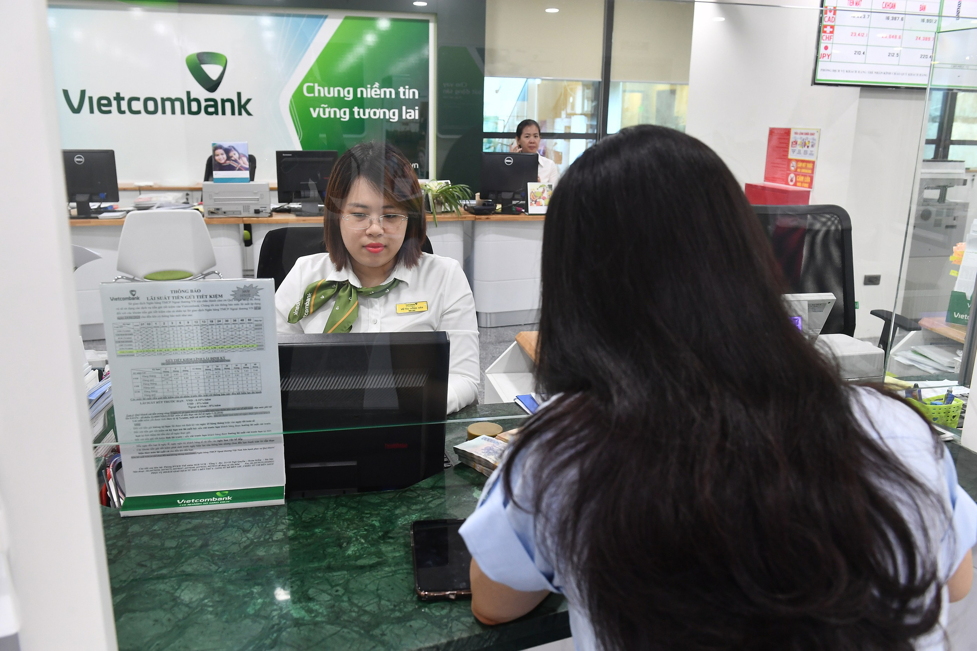 Doanh nghiệp lại lo khó tiếp cận vốn khi dịch Covid tái bùng phát - Ảnh 4. Doanh nghiệp lại lo khó tiếp cận vốn khi dịch Covid tái bùng phát - Ảnh 4.