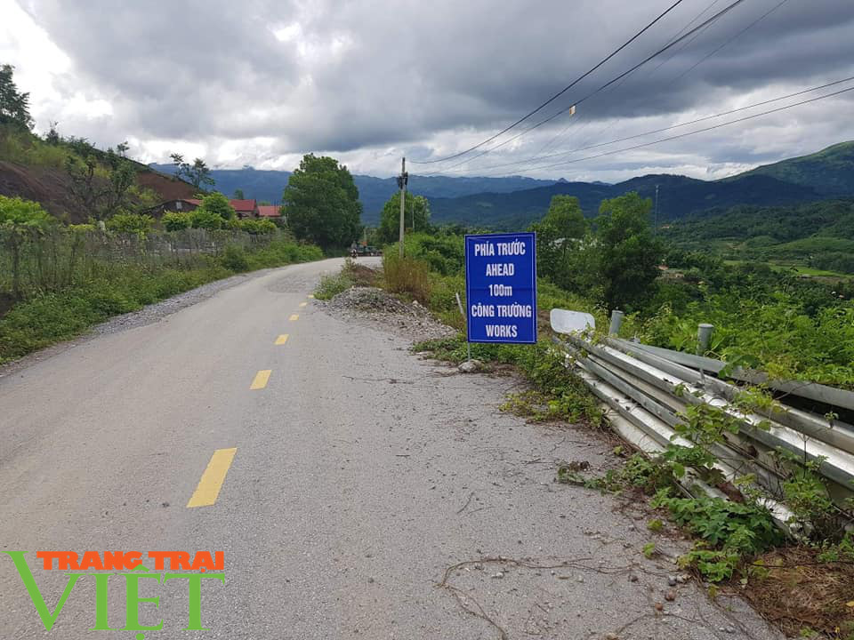 Điện Biên: Vì sao tuyến đường Tà Lèng - Mường Phăng bị sụt, nứt? - Ảnh 6. Điện Biên: Vì sao tuyến đường Tà Lèng - Mường Phăng bị sụt, nứt? - Ảnh 6.