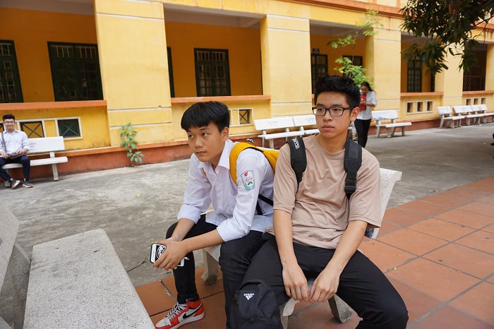 Bỏ kỳ thi tốt nghiệp THPT 2020 vì dịch Covid-19 có công bằng với thí sinh? - Ảnh 1.