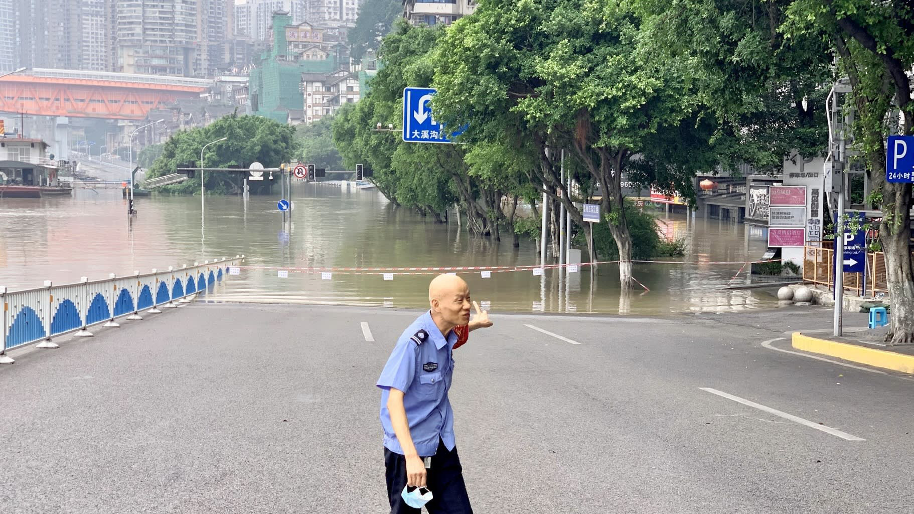 Ngày mai, đập Tam Hiệp hứng chịu đỉnh lũ lịch sử? - Ảnh 3. Ngày mai, đập Tam Hiệp hứng chịu đỉnh lũ lịch sử? - Ảnh 3.