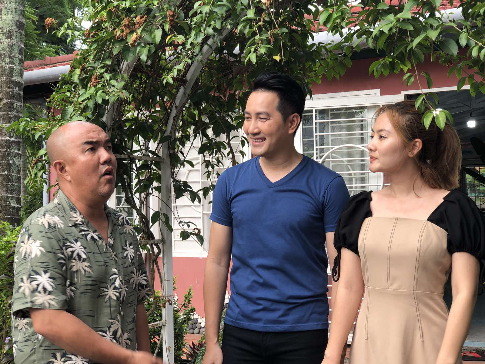 Lần hiếm hoi hé lộ cuộc sống &quot;độc thân vui tính&quot; của ca sĩ Nguyễn Phi Hùng - Ảnh 1.