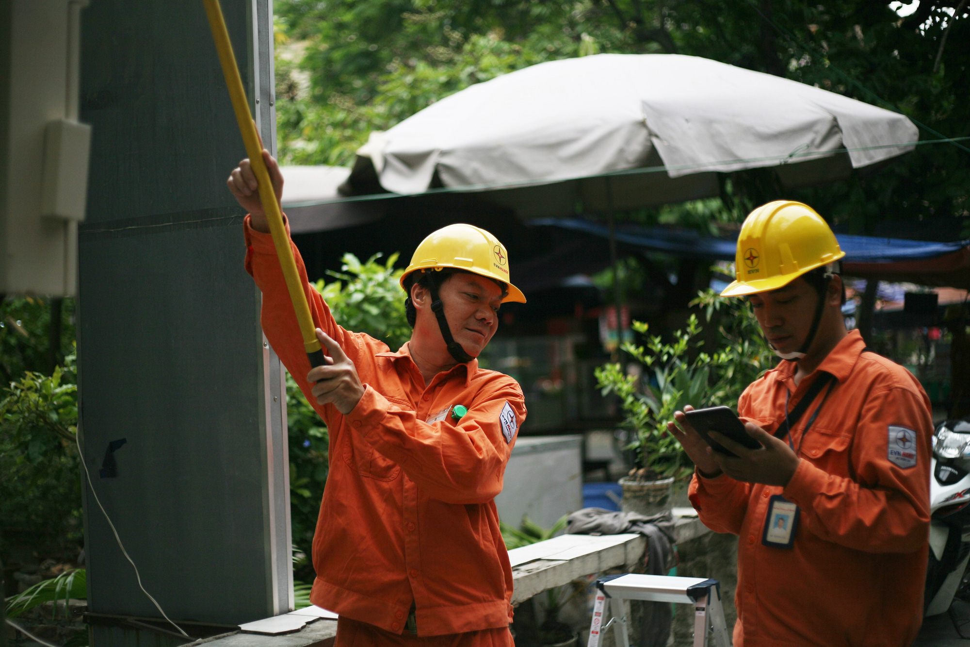 Giá điện phải sáng rõ! - Ảnh 1. Giá điện phải sáng rõ! - Ảnh 1.