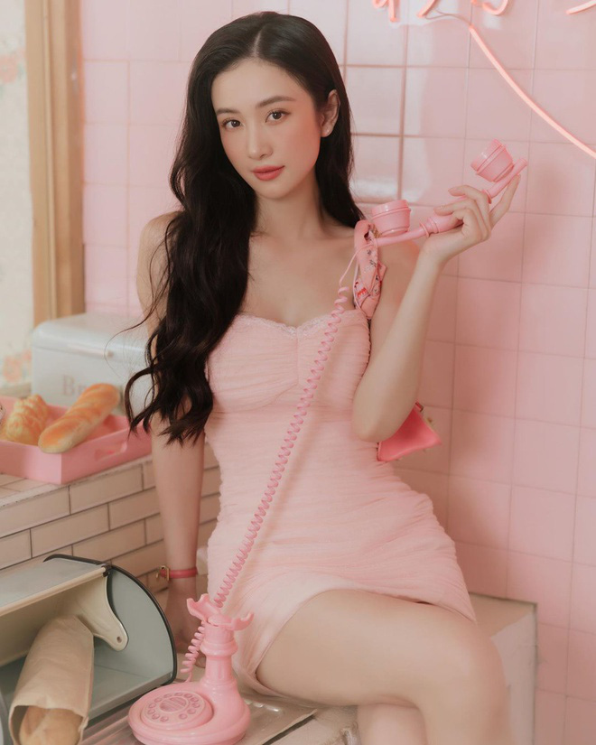 Ngọc Trinh tung clip &quot;lột xác&quot; khoe vẻ đẹp &quot;thần sầu&quot;, Lệ Quyên mặc quyến rũ như gái 18 - Ảnh 8.