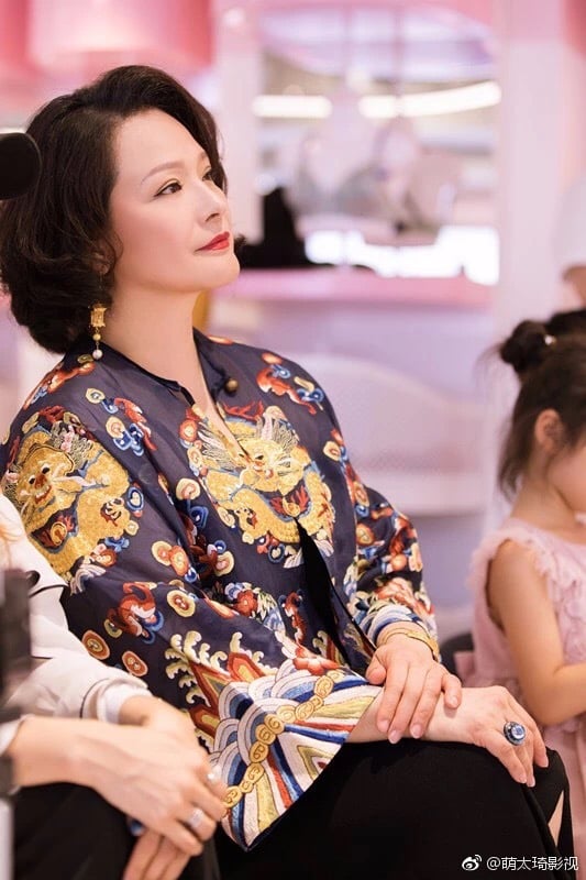Nữ yêu tinh xinh đẹp &quot;Tây du ký 1986&quot; là &quot;bà trùm&quot; siêu giàu, bí ẩn chuyện đời tư  - Ảnh 9.