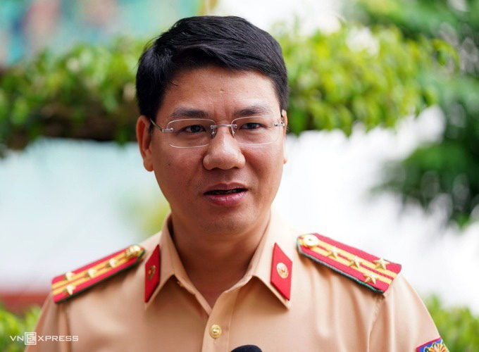 Cục CSGT: 'Bằng lái xe sẽ được giữ nguyên thời hạn 10 năm' - Ảnh 1.