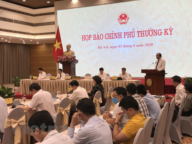 Bộ trưởng Mai Tiến Dũng: Giãn cách xã hội hợp lý để không đứt gãy nền kinh tế - Ảnh 1. Bộ trưởng Mai Tiến Dũng: Giãn cách xã hội hợp lý để không đứt gãy nền kinh tế - Ảnh 1.