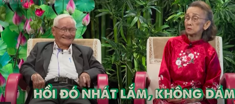 Tình trăm năm: Cụ ông U90 dùng &quot;chiêu lạ&quot; tán đổ cụ bà bằng tuổi, không dám &quot;động phòng&quot; vì lý do đặc biệt - Ảnh 3.