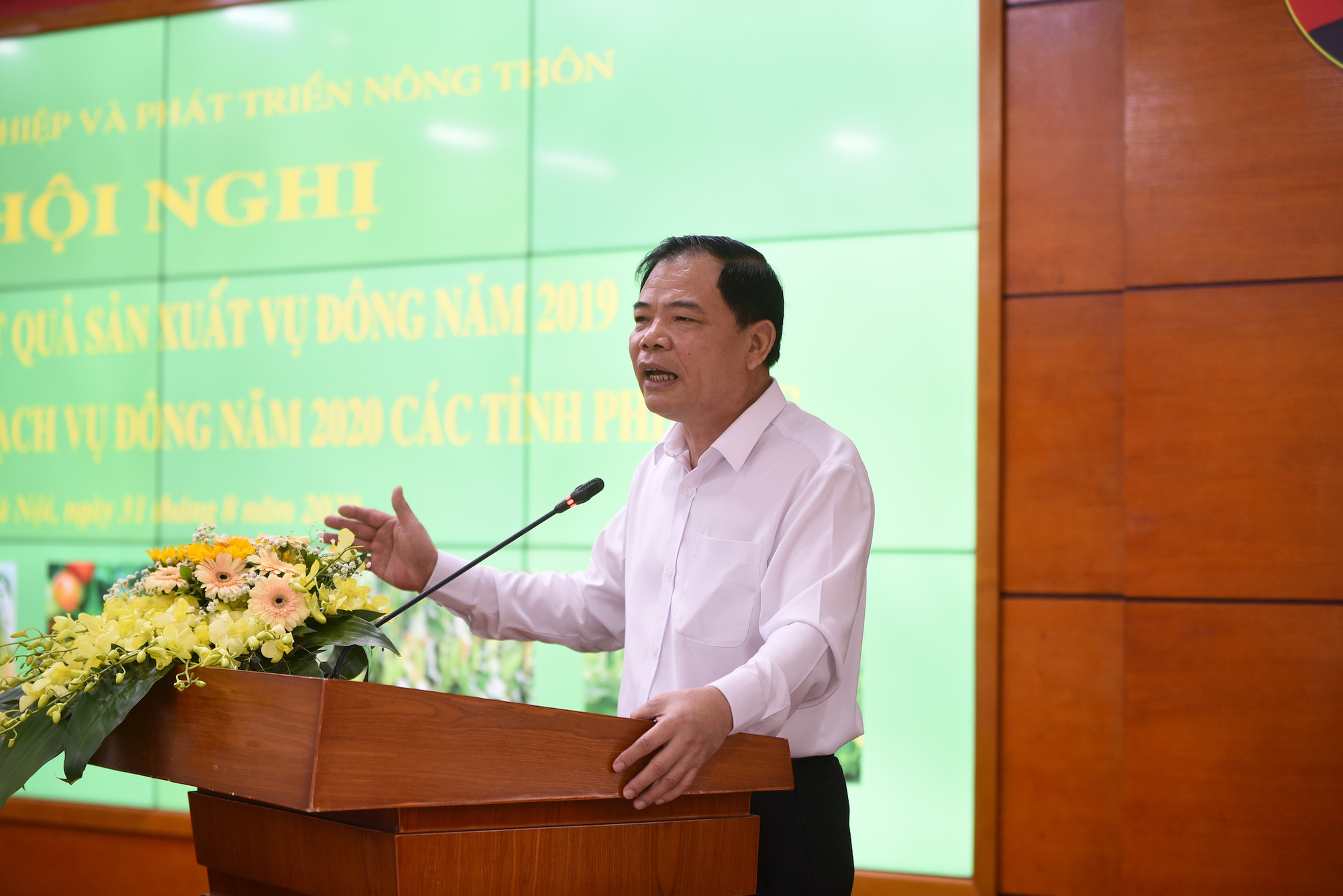 Bộ trưởng NNPTNT nói gì về cơ hội xuất khẩu rau màu vụ đông trước mưa lũ lịch sử Trung Quốc trăm năm có một? - Ảnh 1.
