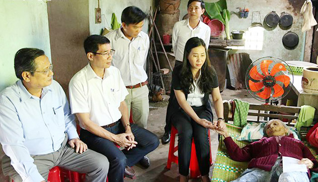 Quảng Ngãi: Quá trình công tác của nữ Bí thư Tỉnh ủy, Chủ tịch HĐND tỉnh Quảng Ngãi  - Ảnh 1.