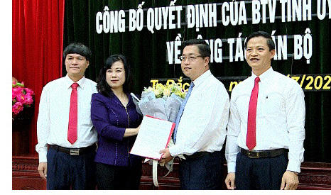 Ông Nguyễn Nhân Chinh làm gì sau 10 ngày được chỉ định giữ chức Bí thư Thành ủy Bắc Ninh? - Ảnh 4. Ông Nguyễn Nhân Chinh làm gì sau 10 ngày được chỉ định giữ chức Bí thư Thành ủy Bắc Ninh? - Ảnh 4.